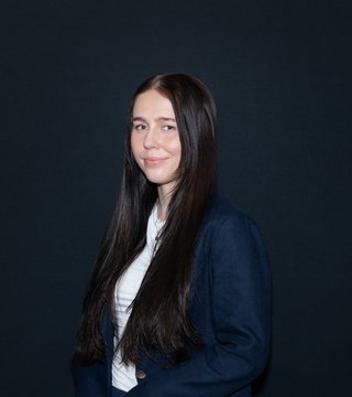 Bella Thornton